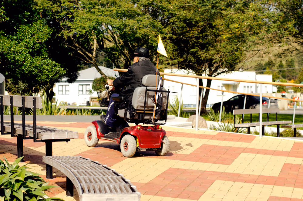 3 Things to Consider Before Buying a Mobility Scooter