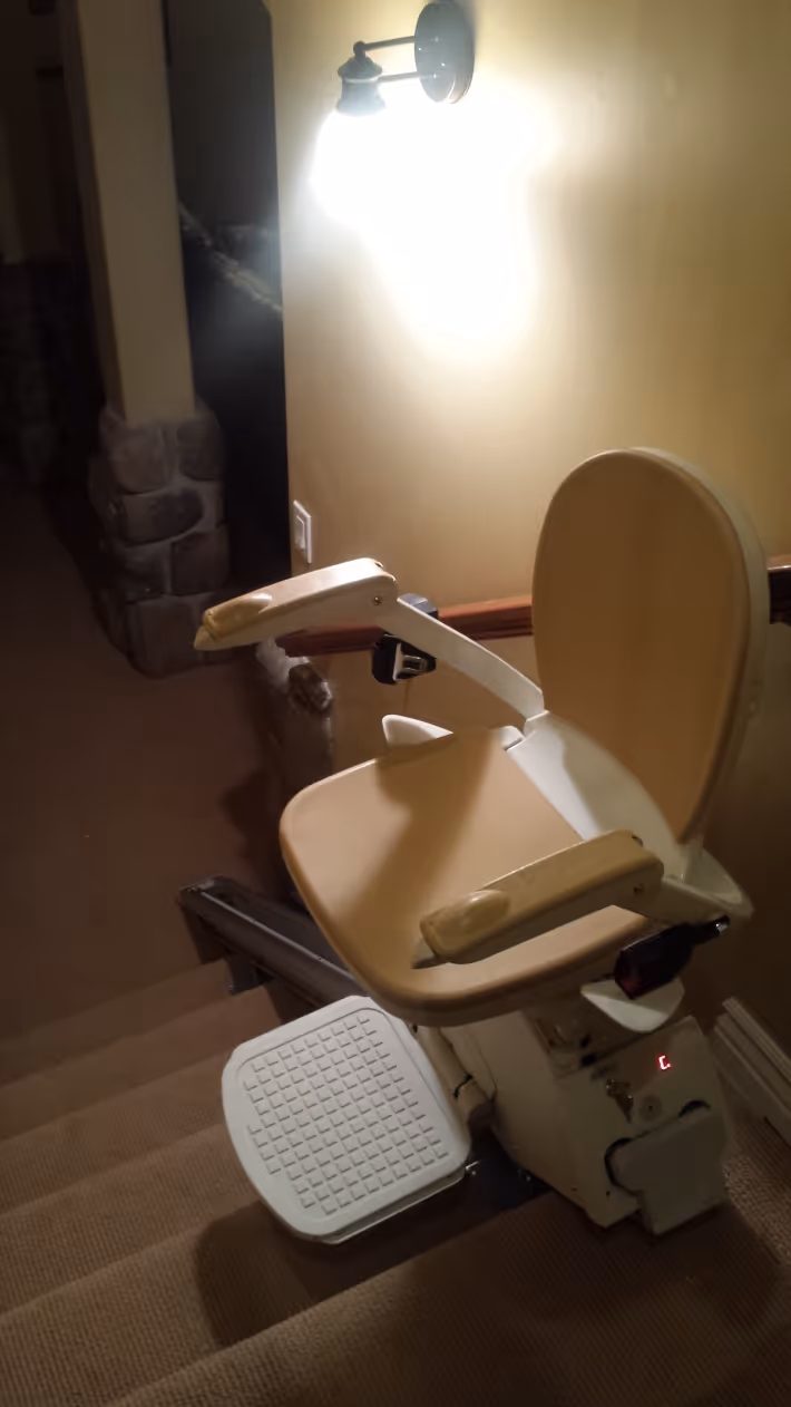 Curved Stair Stairlift Solution